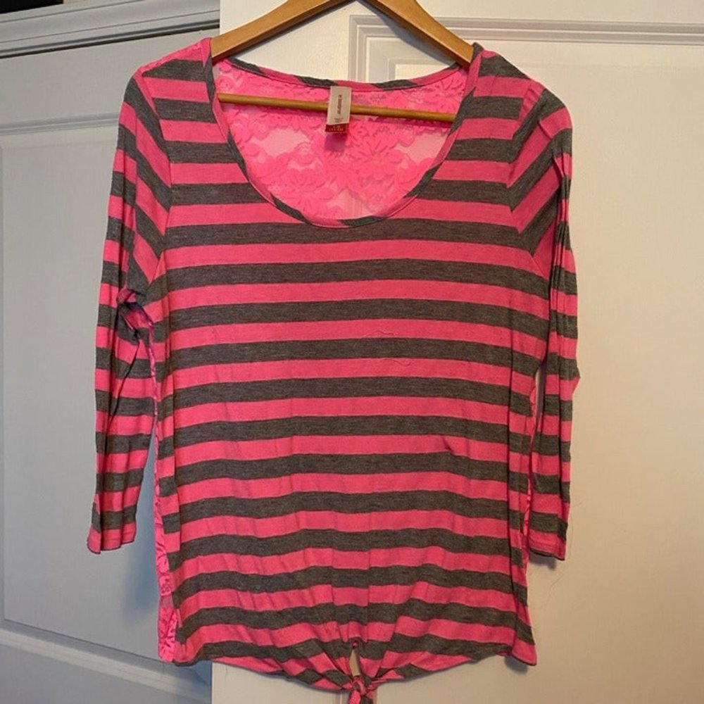 No Boundaries Women Blouse